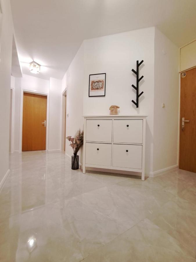 Ocean Apartman Jesenice  Zewnętrze zdjęcie